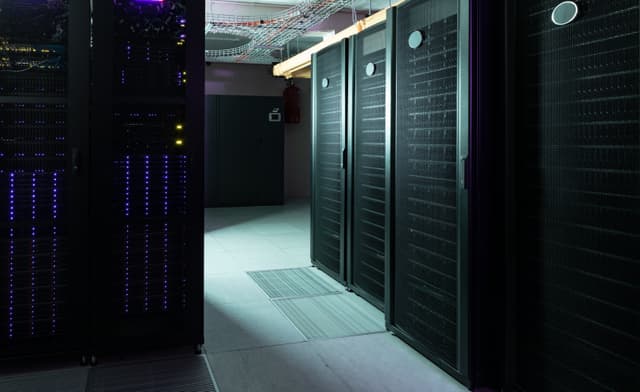 Financial Services Are Quietly Choosing Bare Metal for Low-Latency Trading 
